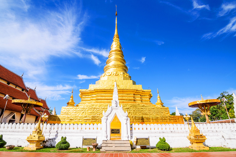 วัดพระธาตุแช่แห้ง