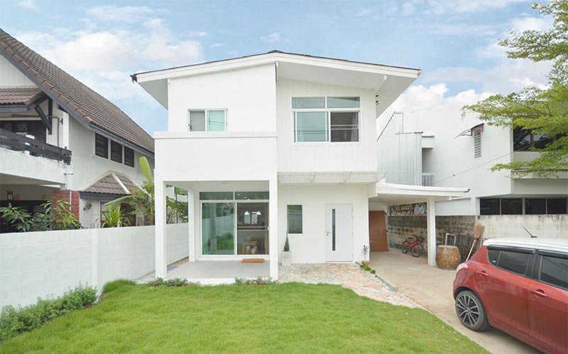 รีโนเวทบ้านสองชั้นครึ่งปูนครึ่งไม้