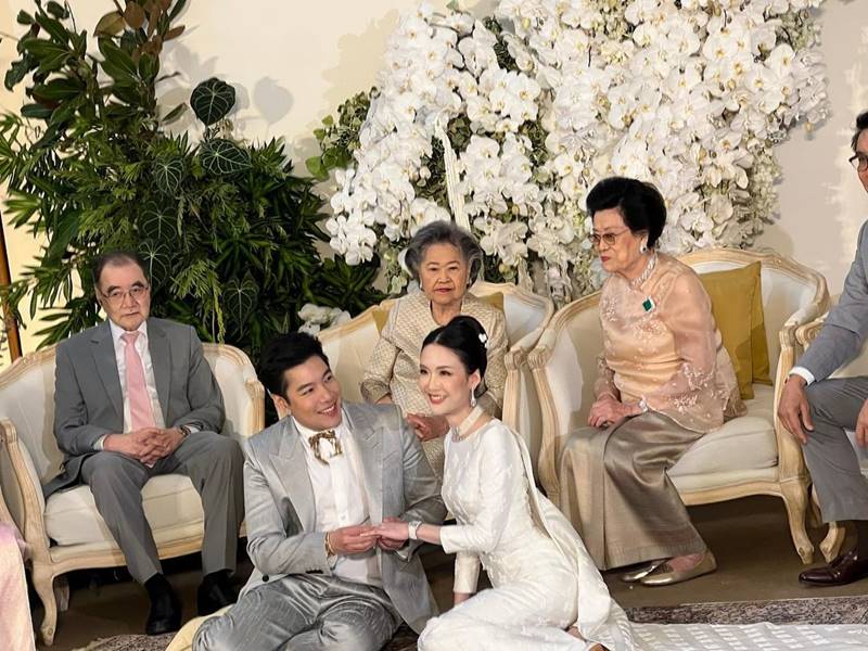 ก้อง กรุณ หมั้น ไฮโซปรางค์