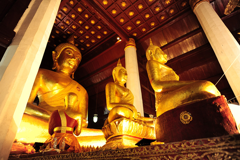 วัดพระธาตุแช่แห้ง