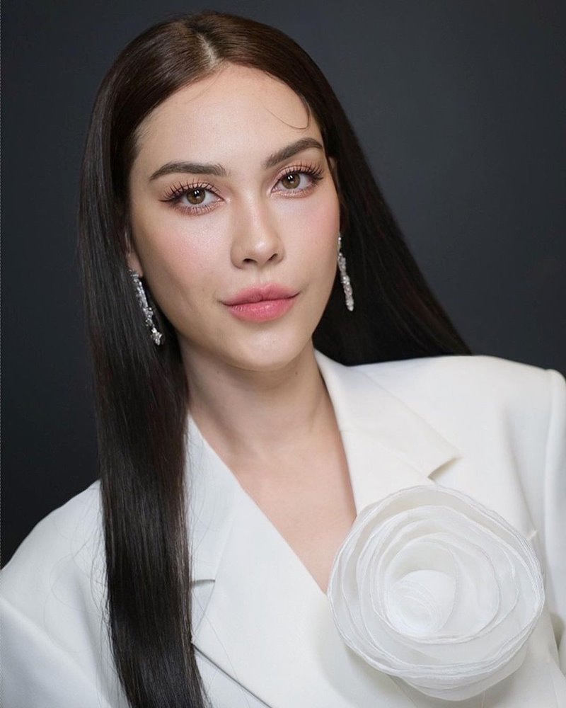 Watch out! Matt didn't go to Mae Songkran's birthday. But appearing in