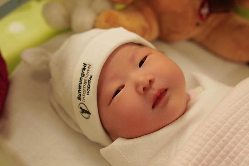น้องพราว ลูกสาว กันต์ พลอย