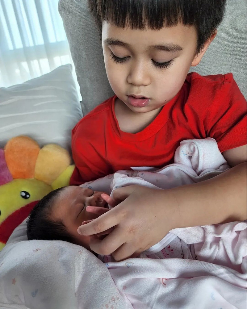 โมเมนต์ 3 พี่น้อง สายฟ้า พายุ ดูแล น้องแอบิเกล