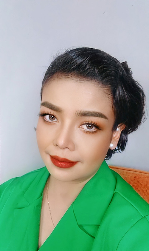 ยุ้ย ญาติเยอะ