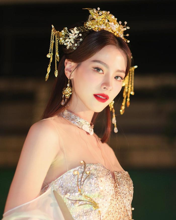 ใบเฟิร์น พิมพ์ชนก