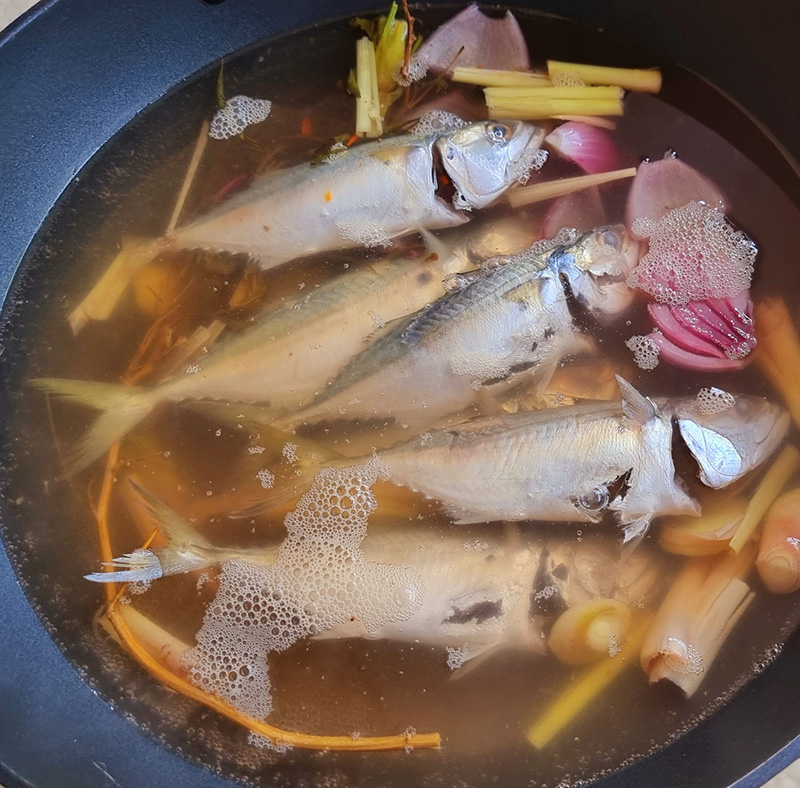 ปลาทูต้มส้มแขก