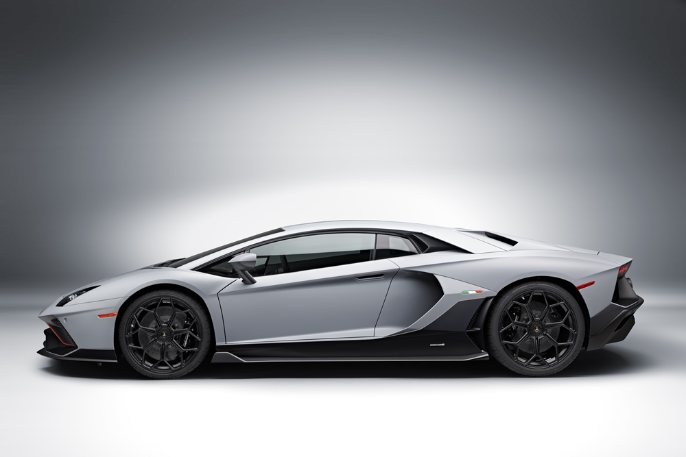 Lamborghini Aventador LP 780-4 Ultimae