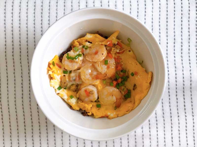 ข้าวหน้ากุ้งไข่
