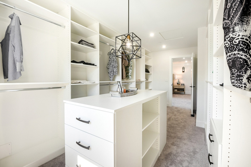Walk in Closet