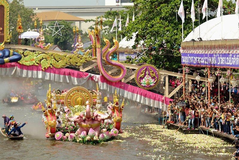 ประเพณีรับบัว