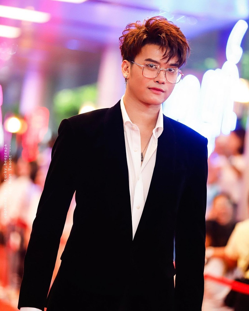 นนท์ ธนนท์