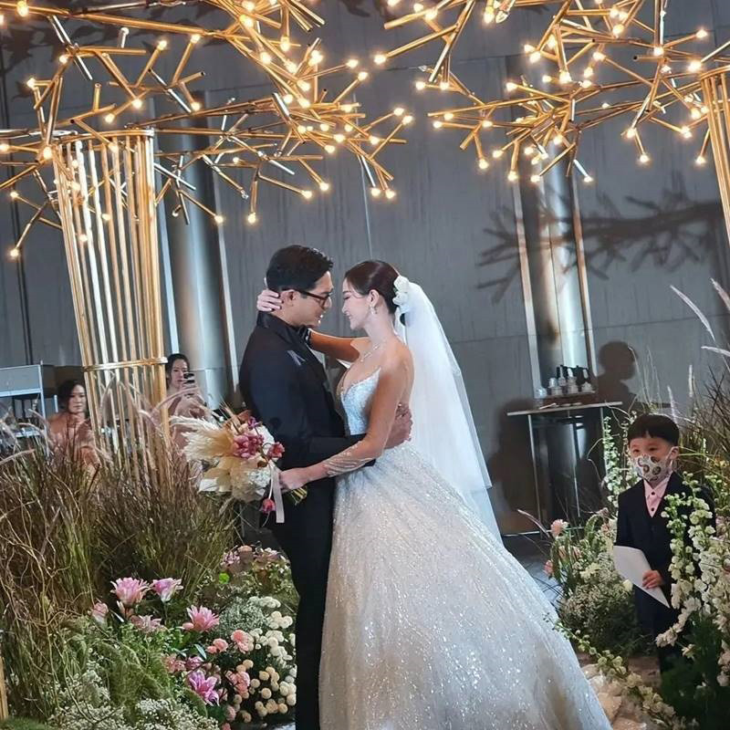 เวียร์ ศุกลวัฒน์ - วิกกี้ พีมนต์ญา