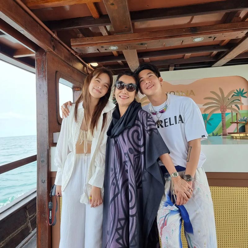 โตโน่ ณิชา