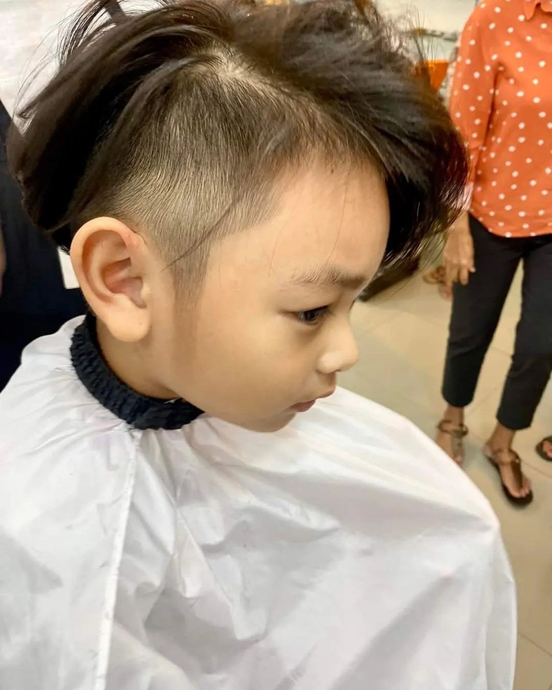 น้องลีออง