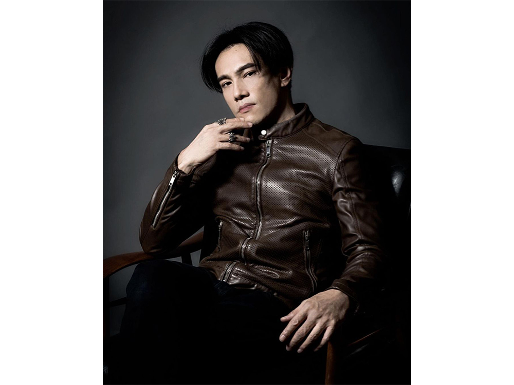 ต๊ะ บอยสเก๊าท์