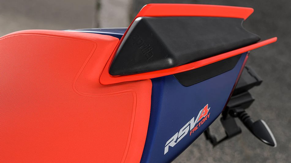 Aprilia RSV4 1100 Factory
