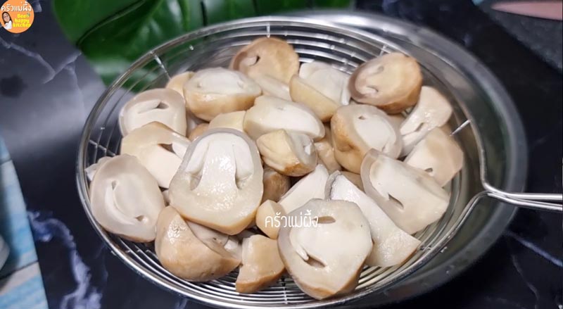 เห็ดฟาง