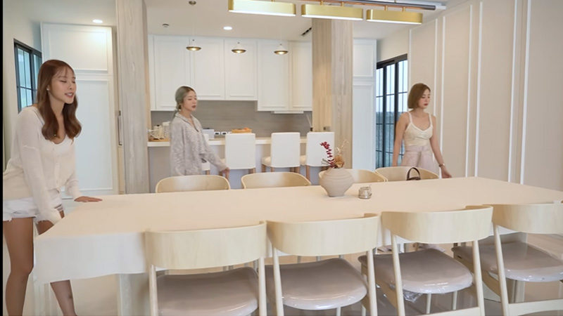 บ้านใหม่ เนย แจม พิกเล็ท