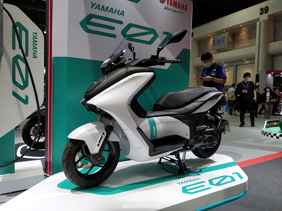 Yamaha E01