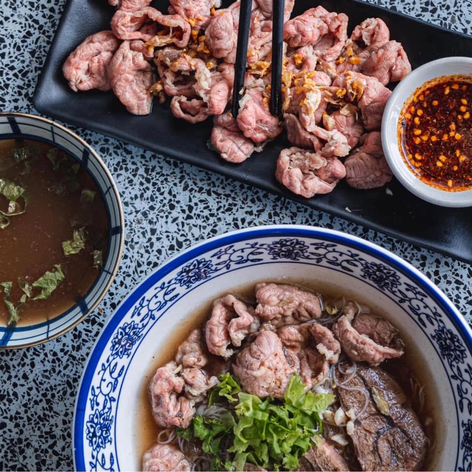 ร้านก๋วยเตี๋ยวเนื้อ