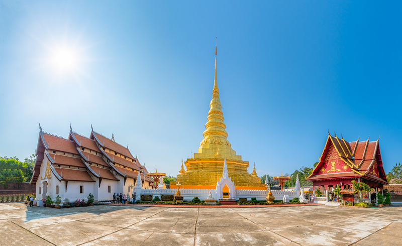วัดพระธาตุแช่แห้ง