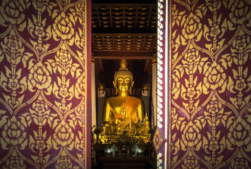 วัดพระธาตุแช่แห้ง